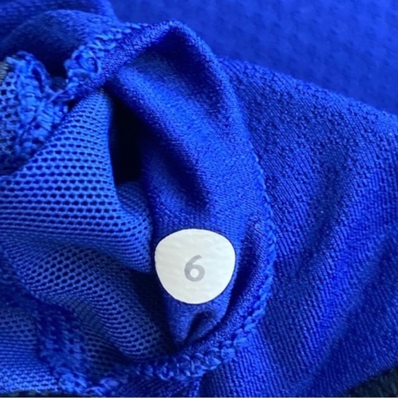 Lululemon Wild Tank Heathered Sapphire Blue top women’s size 6 - Picture 6 of 6